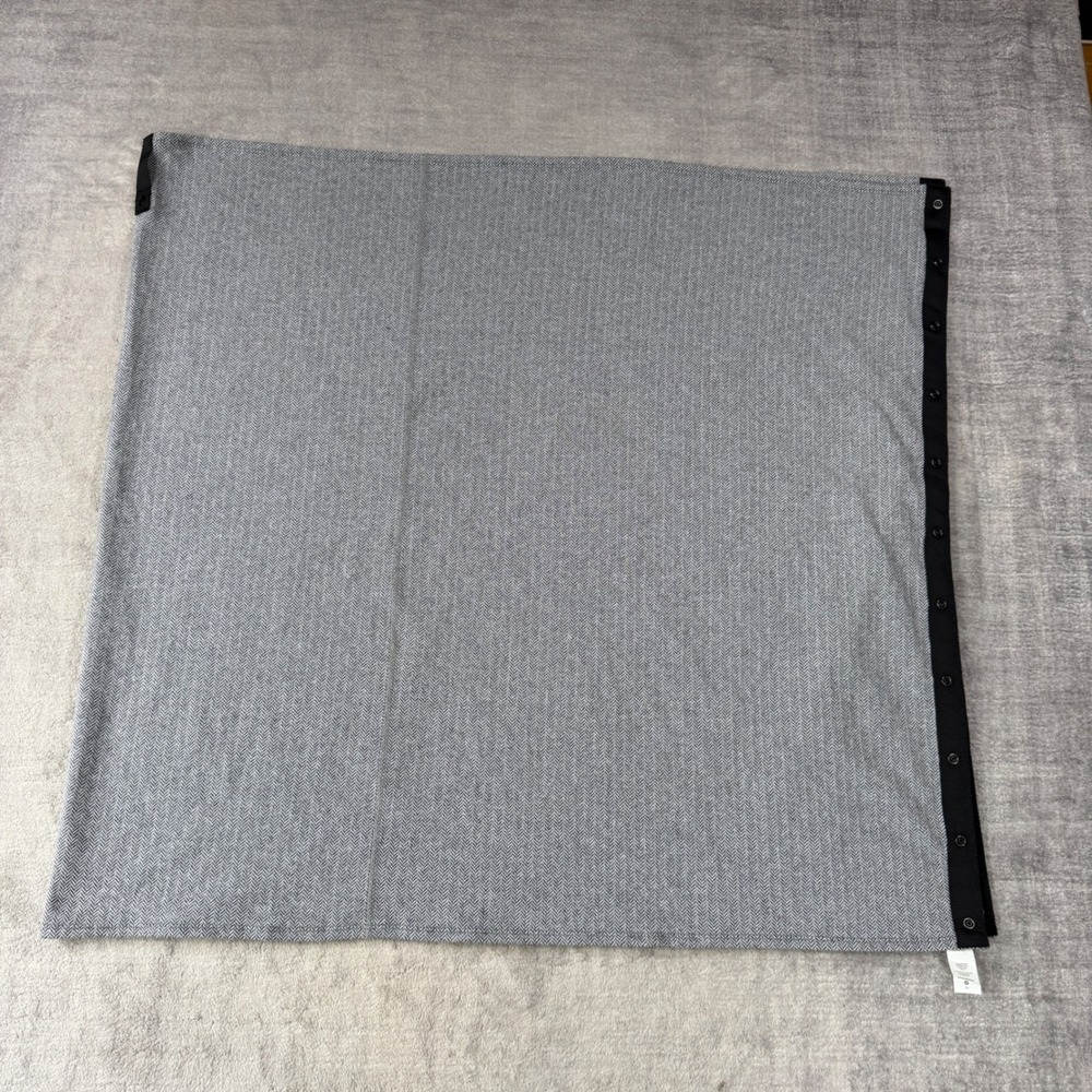 Lululemon Vinyasa Scarf Women Grey White Herringbone Snap Convertible Wrap